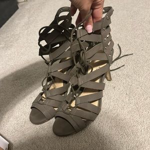 Jessica Simpson heels